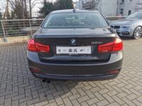Gebraucht BMW 320 Sport Line 184 PS (135 kW) 2018 Braun metallic Limousine