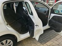 Gebraucht Peugeot 108 72 PS (52 kW) 2019 Weiß Kleinwagen