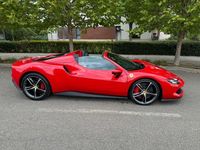 Second-hand Ferrari 296 829 CP (609 kW) 2024 Roșu Cabrio