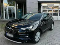 Gebraucht Opel Grandland X 131 PS (96 kW) 2021 Schwarz SUV