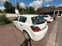 Gebraucht Opel Astra 90 PS (66 kW) 2010 Weiß Limousine