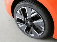 Usata Opel Corsa-e Elegance 100 kW (136 CV) 2020 Arancione Utilitaria