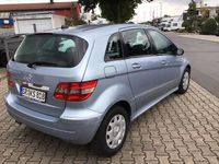Usata Mercedes B150 95 CV (69 kW) 2008 Blu Monovolume