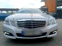 Gebraucht Mercedes E200 Avantgarde 184 PS (135 kW) 2011 Silber Kombi