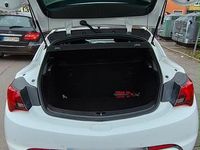 Gebraucht Opel Astra 131 PS (96 kW) 2013 Weiß Limousine