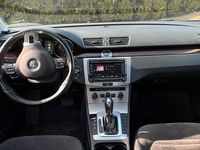 Gebraucht VW Passat Exclusive 160 PS (117 kW) 2012 Blau Limousine