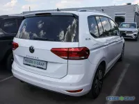 Gebraucht VW Touran Goal 150 PS (110 kW) 2025 Pure white Van / Kleinbus