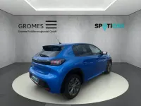 Gebraucht Peugeot e-208 Allure 100 kW (136 PS) 2024 Vertigo blau Kleinwagen