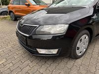 Gebraucht Skoda Rapid Elegance 86 PS (63 kW) 2014 Schwarz Limousine