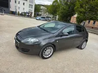 Gebraucht Fiat Bravo Dynamic 90 PS (66 kW) 2010 Grau Kleinwagen
