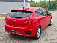 Gebraucht Kia Ceed 99 PS (72 kW) 2017 Rot Kleinwagen