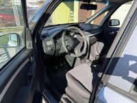 Gebraucht Opel Meriva Enjoy 101 PS (74 kW) 2004 Silbergrau Van / Kleinbus