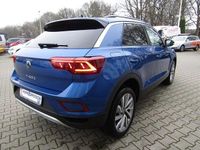Gebraucht VW T-Roc Move 149 PS (109 kW) 2024 Blau SUV