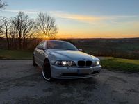 Gebraucht BMW 525 163 PS (119 kW) 2003 Silber Limousine