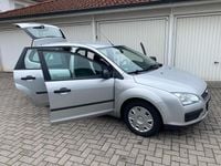 Brugt Ford Focus 125 HK (91 kW) 2006 Sølv Stationcar
