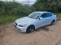 Gebraucht BMW 523 177 PS (130 kW) 2006 Silber Limousine