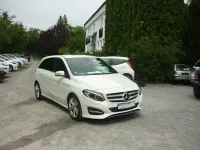 Gebraucht Mercedes B180 122 PS (89 kW) 2018 Calcitweiss Kleinwagen