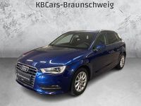 Gebraucht Audi A3 Attraction 122 PS (89 kW) 2013 Blau Limousine