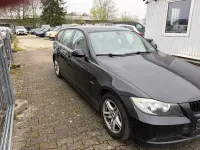 Second-hand BMW 318 129 CP (94 kW) 2006 Negru Break