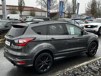 Gebraucht Ford Kuga ST-Line 150 PS (110 kW) 2019 Magneticgr (grau) (metallic) SUV