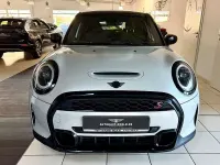 Używany Mini Cooper S Classic 178 KM (130 kW) 2022 Srebrny Hatchback