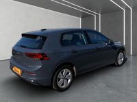 Gebraucht VW Golf VIII Life 150 PS (110 kW) 2023 Grau Limousine