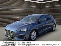 Używany Ford Focus ST-Line 125 KM (91 kW) 2018 Niebieski Sedan/Limuzyna