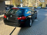 Gebraucht BMW 520 184 PS (135 kW) 2012 Schwarz Kombi
