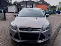 Gebraucht Ford Focus Titanium 125 PS (91 kW) 2014 Micastonesilber metallic Kombi
