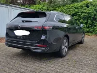Usata VW Passat Elegance 150 CV (110 kW) 2025 Nero Station wagon