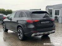 Gebraucht Mercedes GLC300e Avantgarde 313 PS (230 kW) 2023 Grau SUV