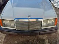 Gebraucht Mercedes 230 132 PS (97 kW) 1989 Weiß Limousine