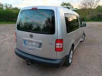 Gebraucht VW Caddy Maxi 109 PS (80 kW) 2011 Silber Van / Kleinbus