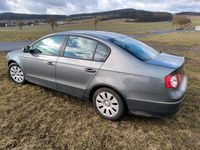 Gebraucht VW Passat 130 PS (95 kW) 2005 Grau Limousine