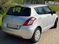 Gebraucht Suzuki Swift Club 94 PS (69 kW) 2015 Silber Kleinwagen