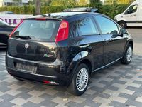 gebraucht Fiat Grande Punto 1.4 8V Dynamic Klima Blue & Me-Paket