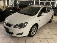 Gebraucht Opel Astra Design Edition 110 PS (80 kW) 2011 Weiß Kombi