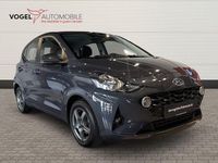 Gebraucht Hyundai i10 Trend 67 PS (49 kW) 2021 Mangrove green Kleinwagen