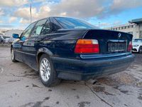 Second-hand BMW 320 Performance 150 CP (110 kW) 1996 Albastru Berlinǎ
