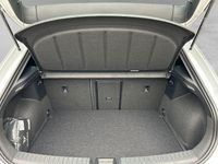 Neu Cupra Leon 150 PS (110 kW) 2025 Weiss Limousine