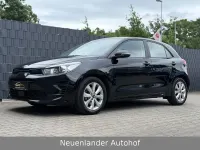 Gebraucht Kia Rio Vision 84 PS (61 kW) 2021 Schwarz Limousine