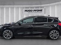 Gebraucht Ford Focus ST-Line 125 PS (91 kW) 2021 Schwarz Limousine
