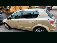Gebraucht Opel Astra 80 PS (58 kW) 2004 Gold Limousine