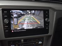 Gebraucht VW Passat 150 PS (110 kW) 2022 Grau Kombi