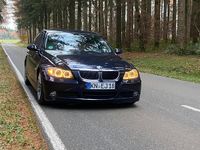 Gebraucht BMW 320 177 PS (130 kW) 2008 Blau Kombi