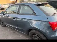 Gebraucht Audi A1 95 PS (69 kW) 2015 Blau Kleinwagen