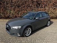 Gebraucht Audi A3 116 PS (85 kW) 2019 Grau Limousine