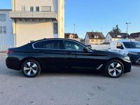 Gebraucht BMW 520 190 PS (139 kW) 2022 Schwarz ii/bonnet fluid black Limousine