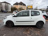 Gebraucht Renault Twingo Dynamique 64 PS (47 kW) 2012 Weiß Kleinwagen