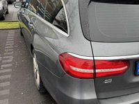 Gebraucht Mercedes E220 Avantgarde 194 PS (142 kW) 2016 Kombi